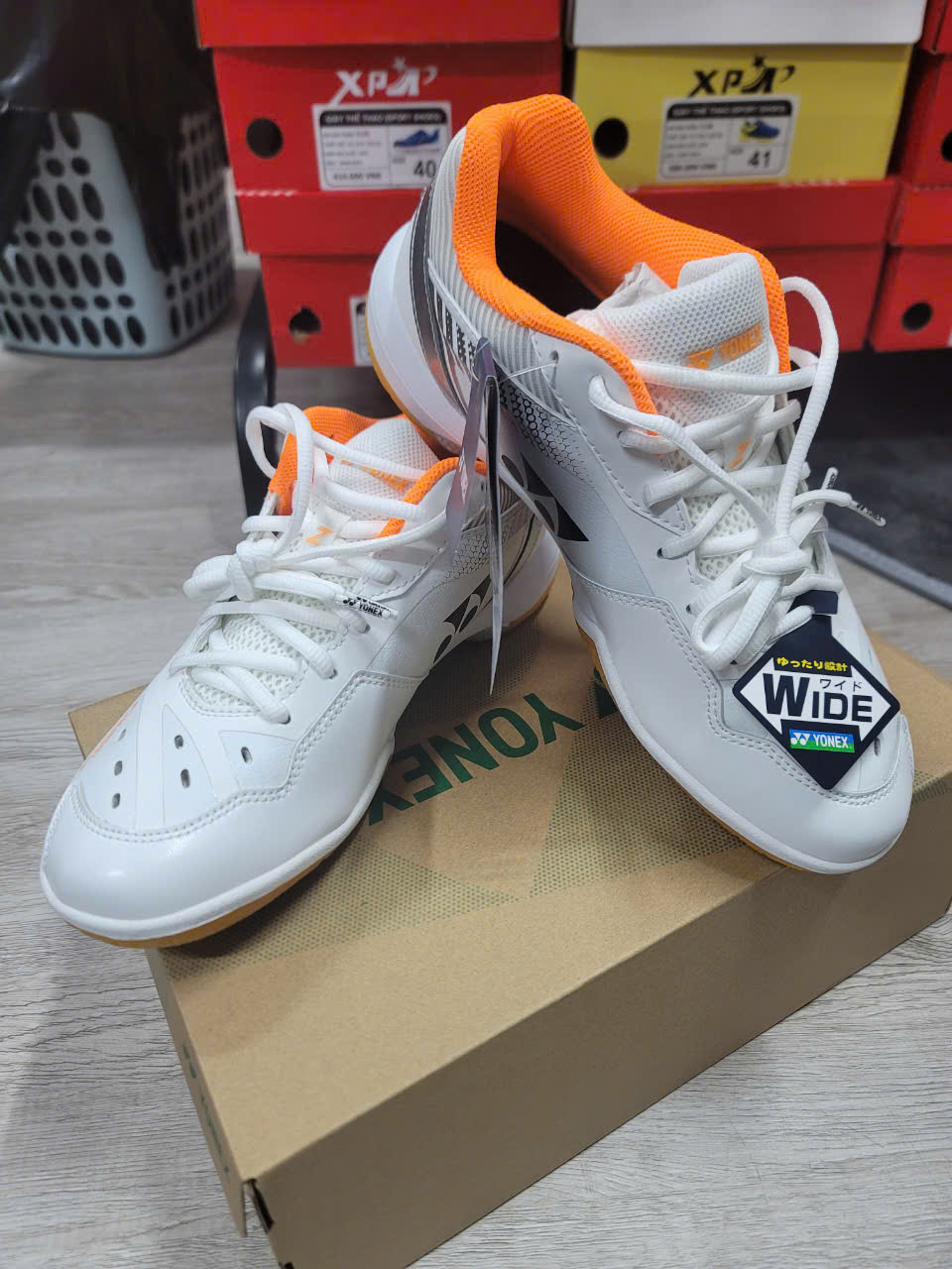 Yonex 65z3 trắng